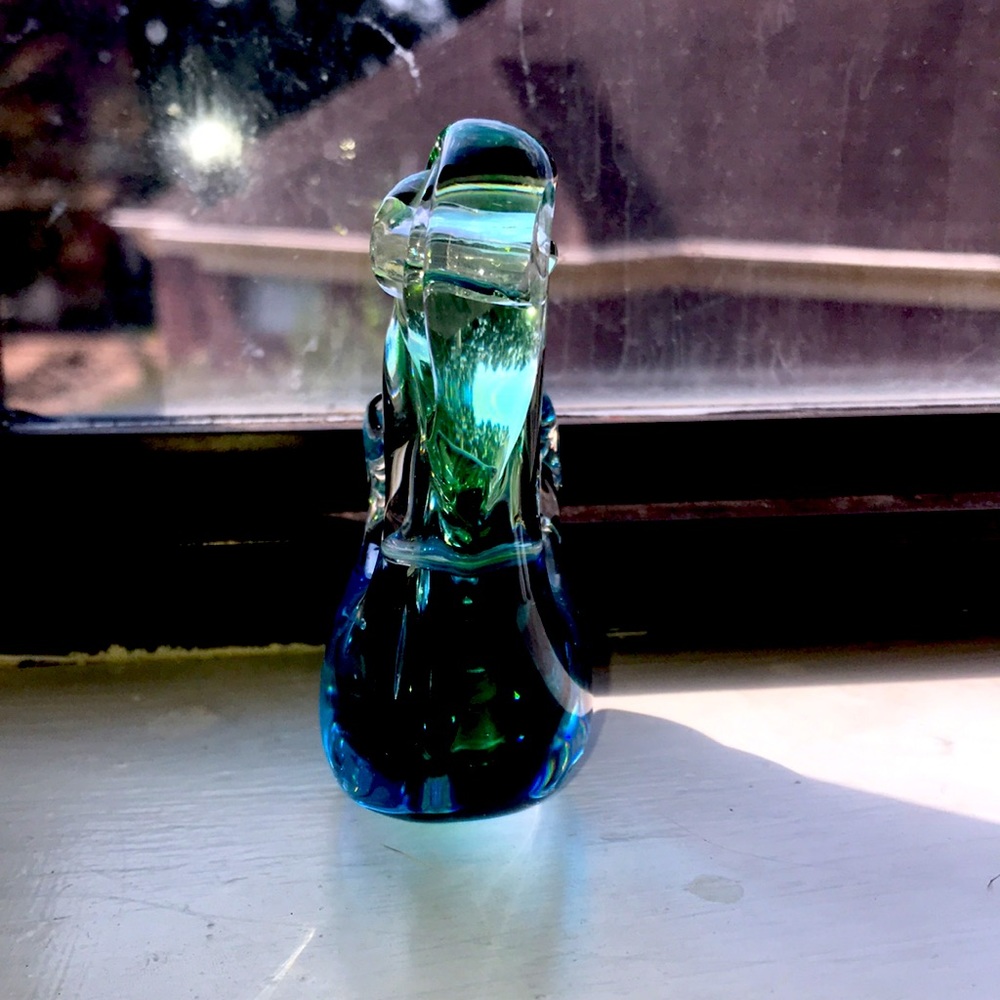 Color blue - Picture 2 of 2